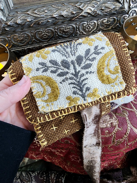 Boro Offering Pouch