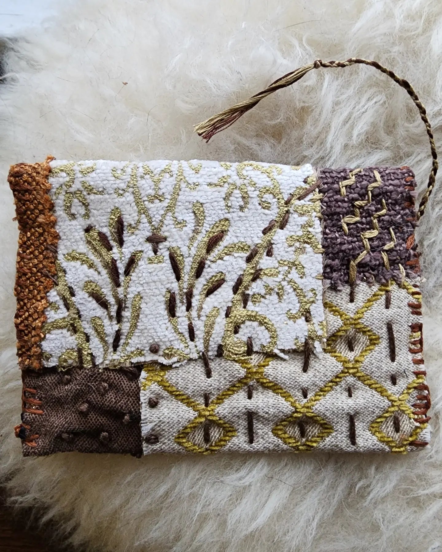 Boro Offering Pouch