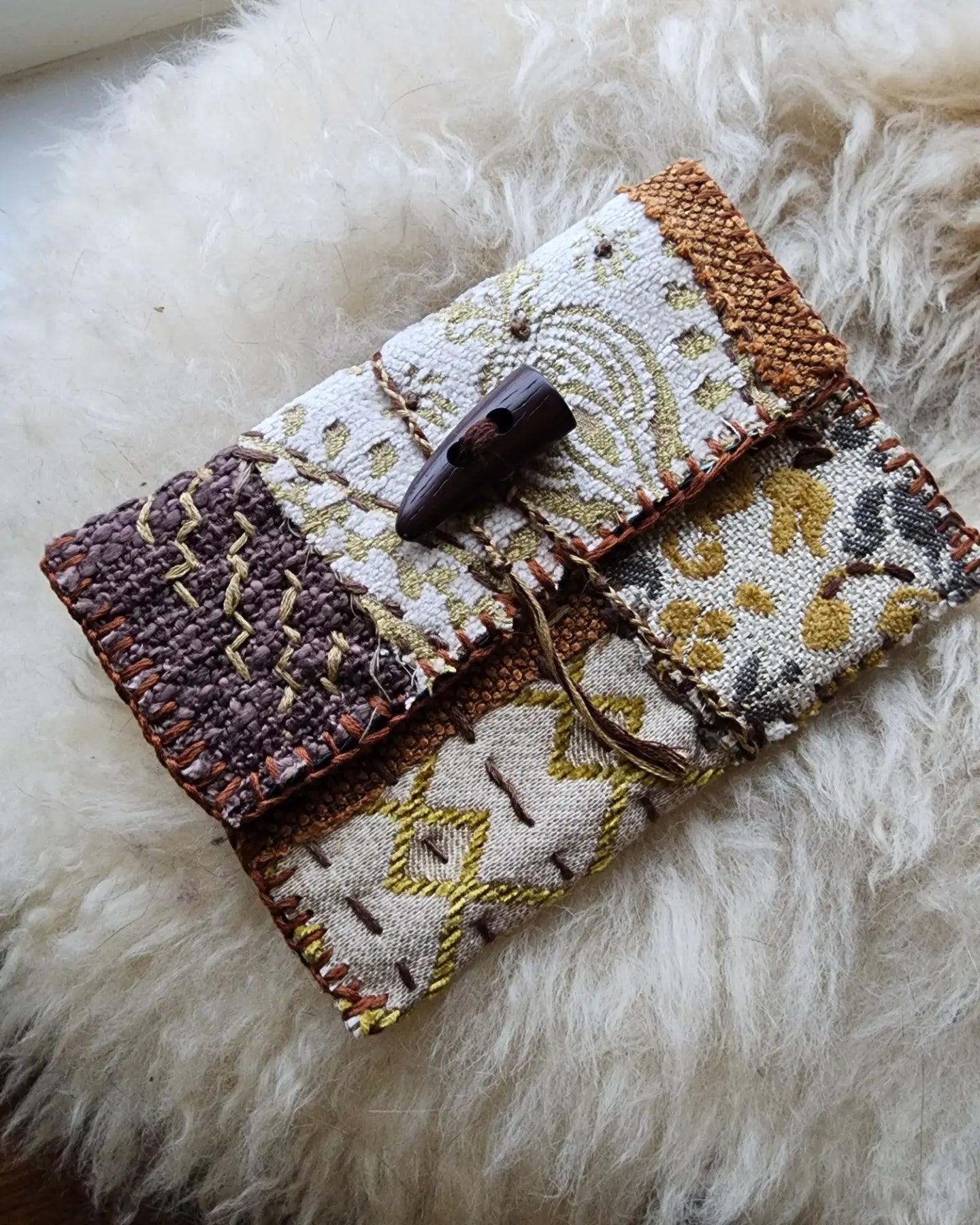 Boro Offering Pouch