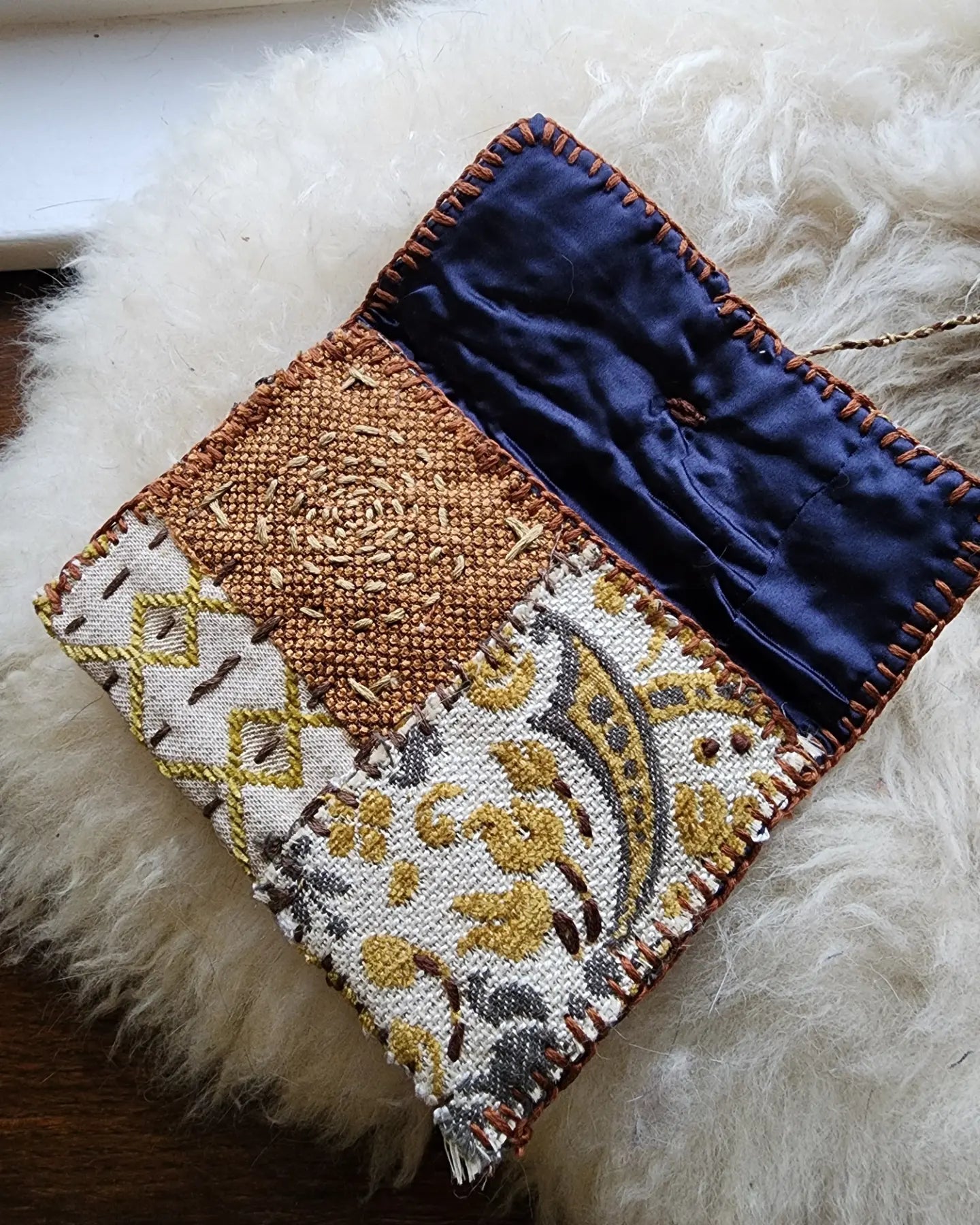 Boro Offering Pouch