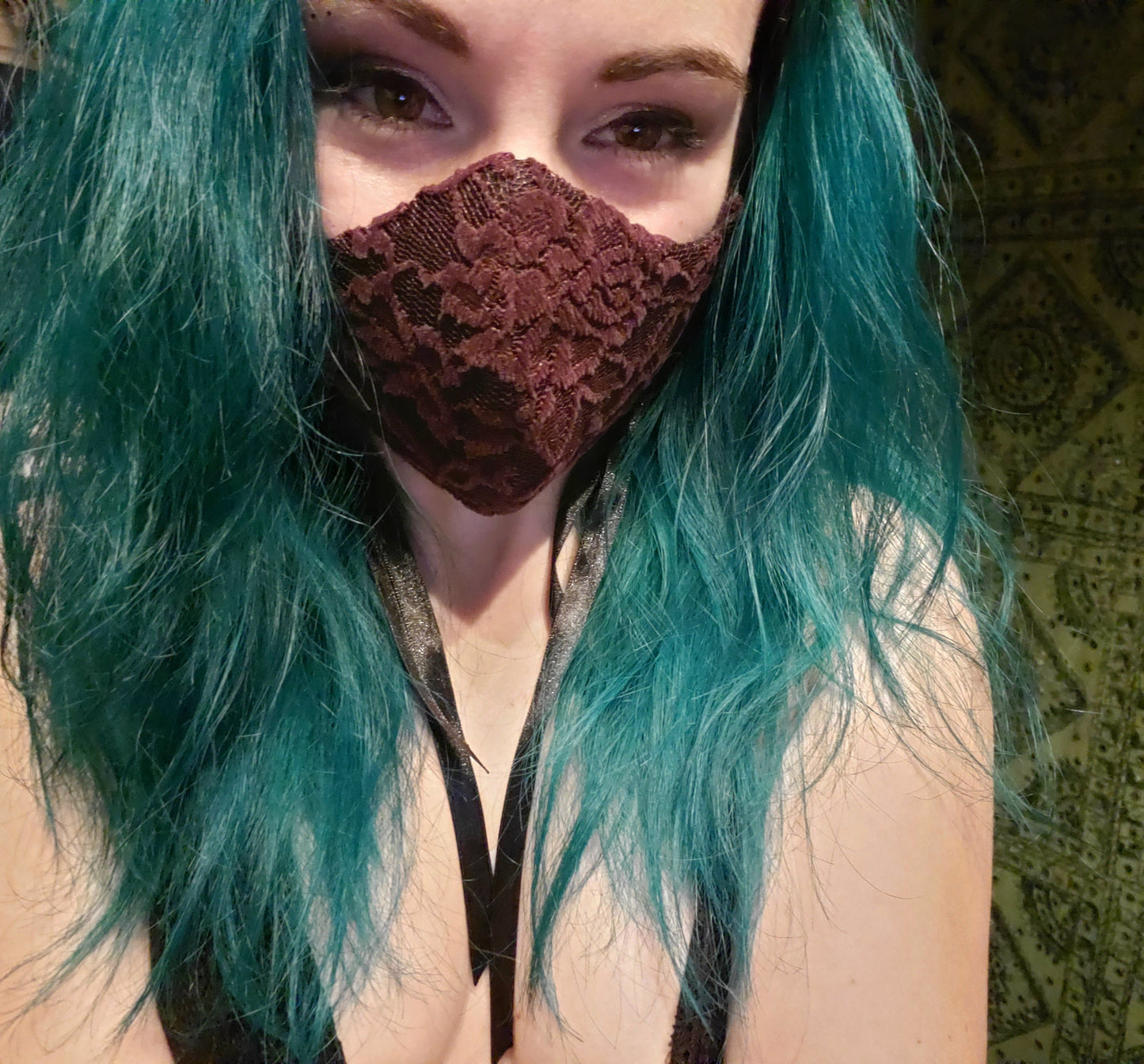 Sapphire & Ruby Lace Face Mask