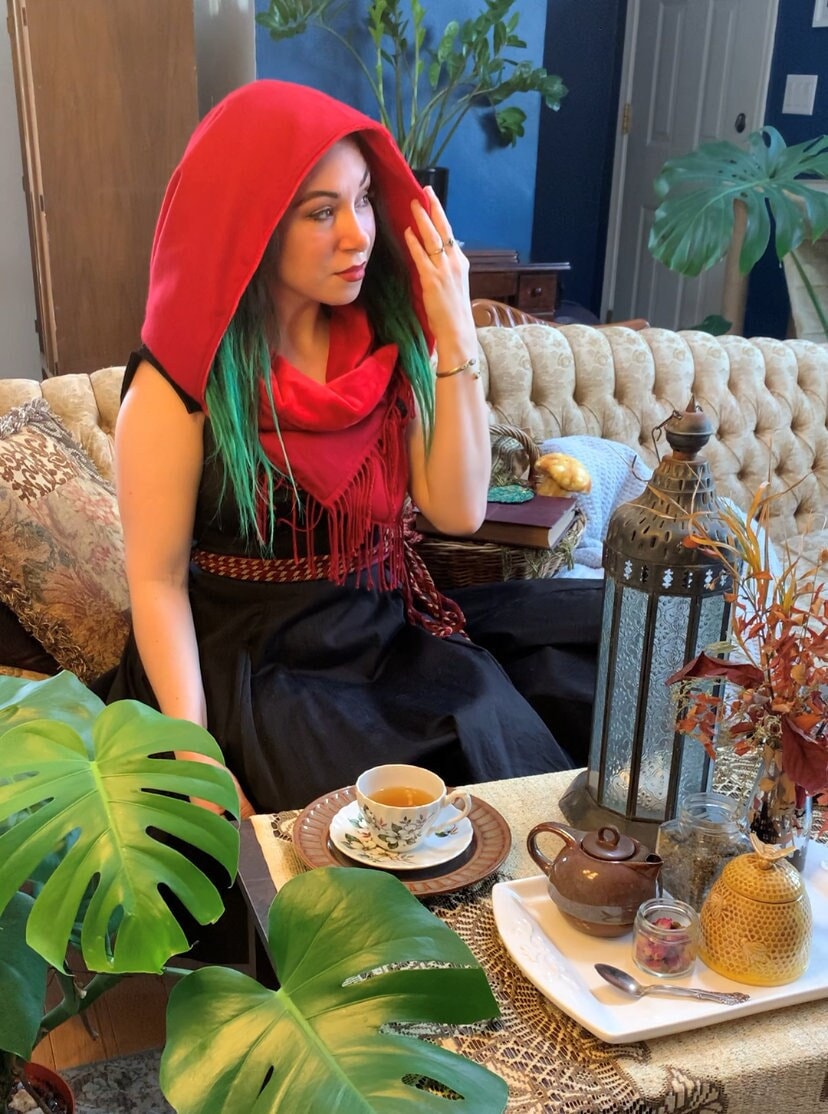 Little Red Hooded Cowl